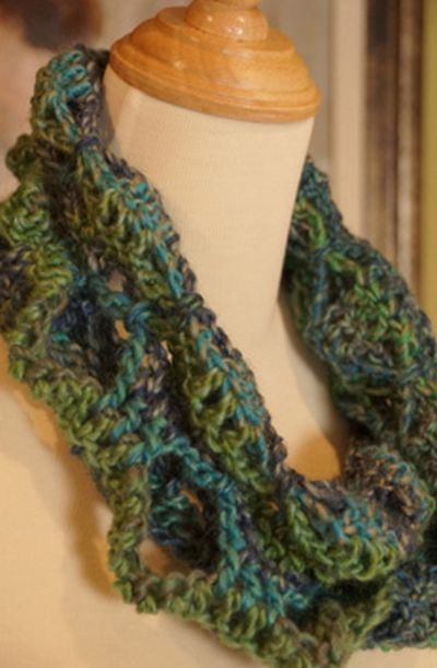 Butterfly Stitch Infinity Cowl Crochet Pattern