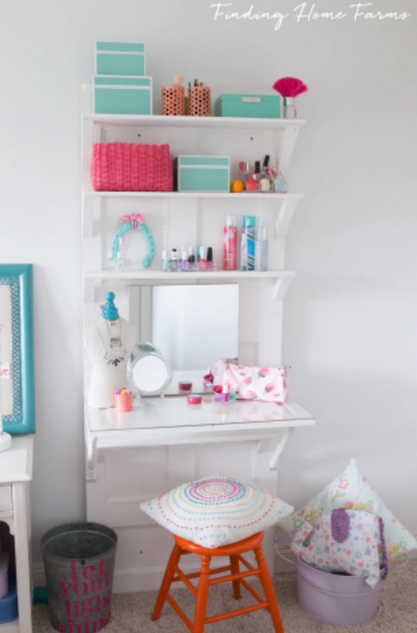 DIY Vintage Door Vanity Desk Idea for a Teen