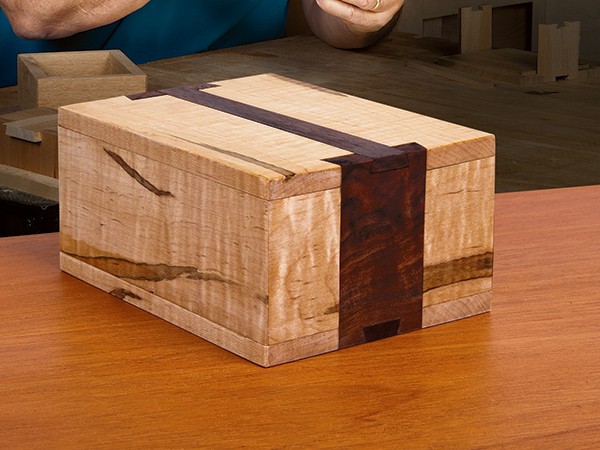 Make A Dovetailed Puzzle Box