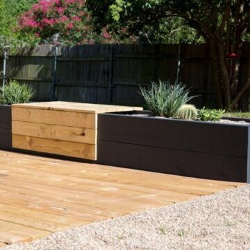 Make A Raised-bed Planter With A Built-in Bench