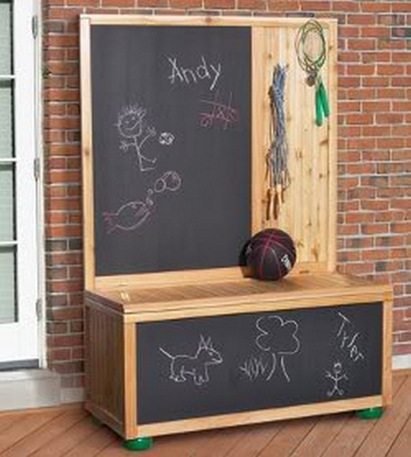 Toy Box Plans With Chalkboard