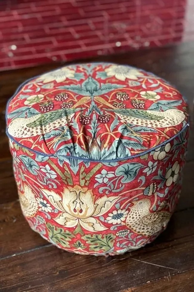 DIY Footstool from an Upcycled Plastic Tub
