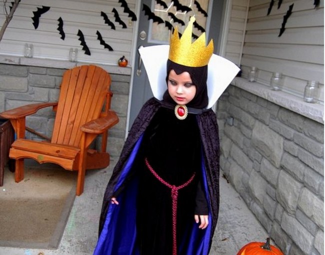  DIY How To Make Your Own Snow White And Evil Queen Costume