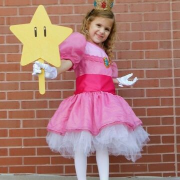 13 DIY Princess Peach Costume Ideas