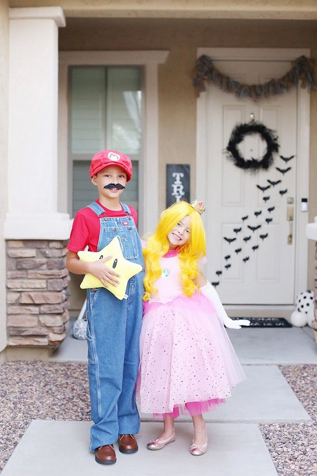 DIY Super Mario Family Halloween Costumes