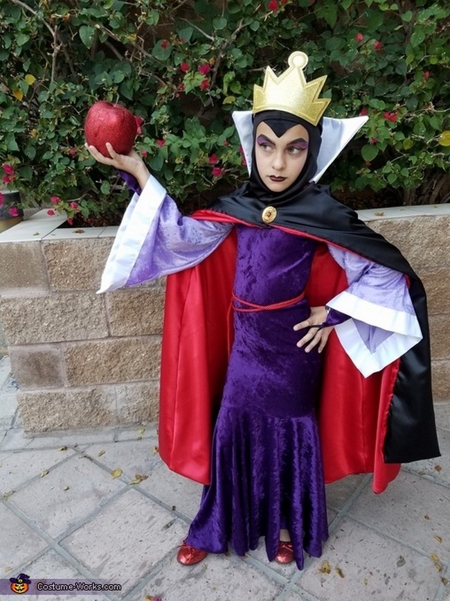 DIY The Evil Queen Costume